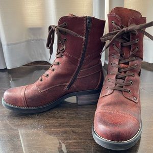 Women’s Taos side zip boots